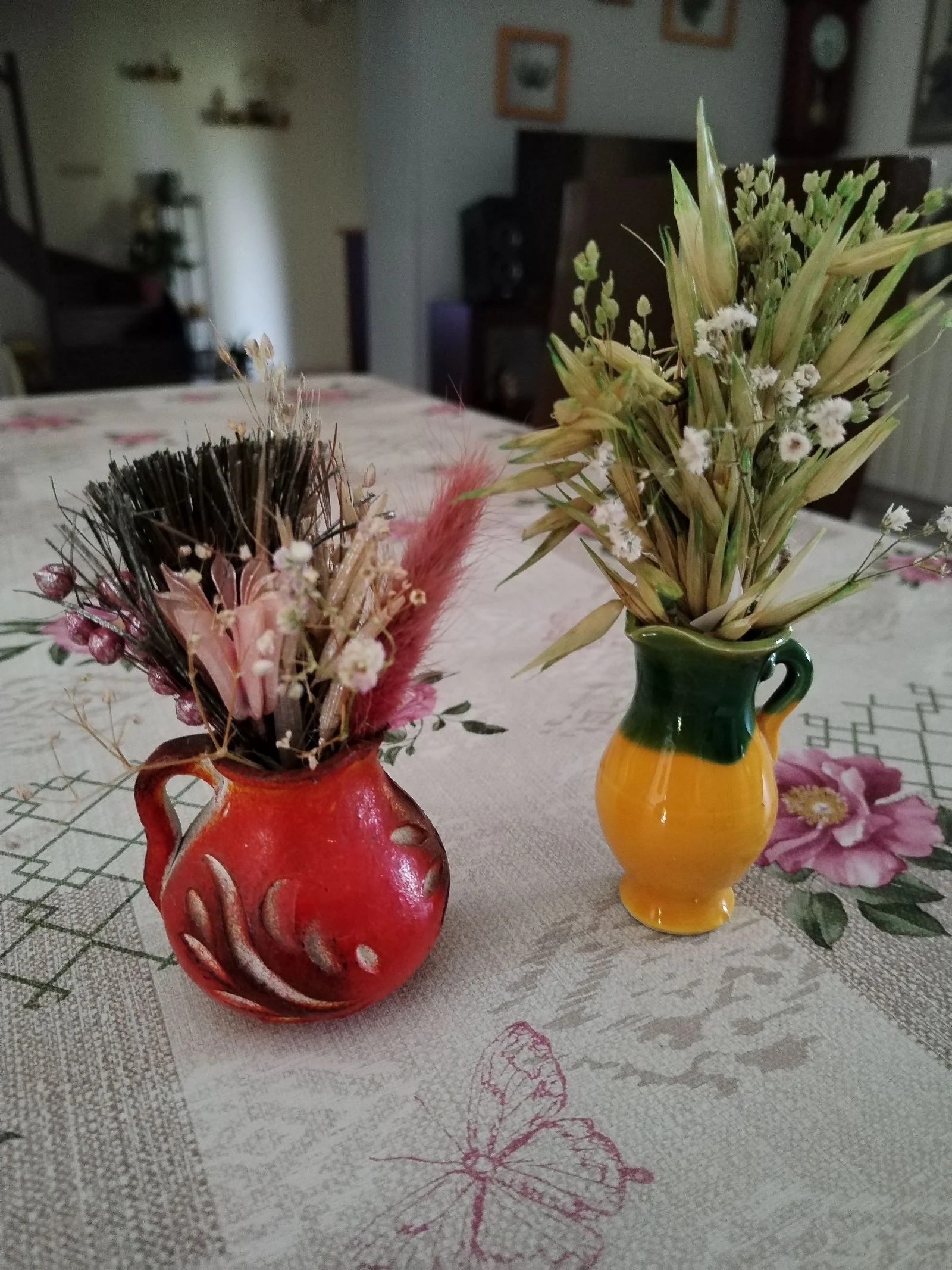 conjunto de 2 bonitos mini jarrones vintage con sus pequeños ramos de flores secas... – photo 8